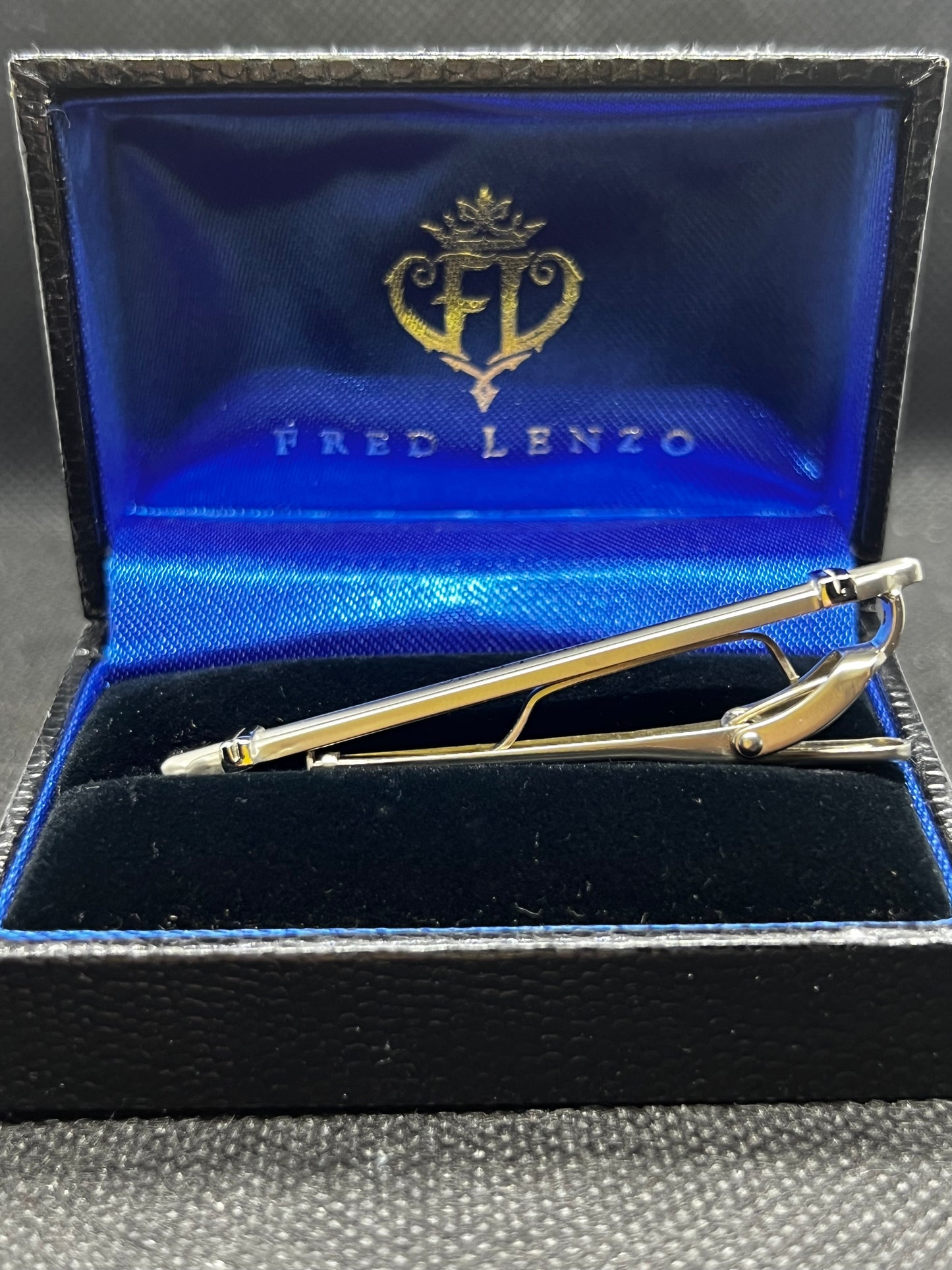 FRED LENZO TIE PIN
