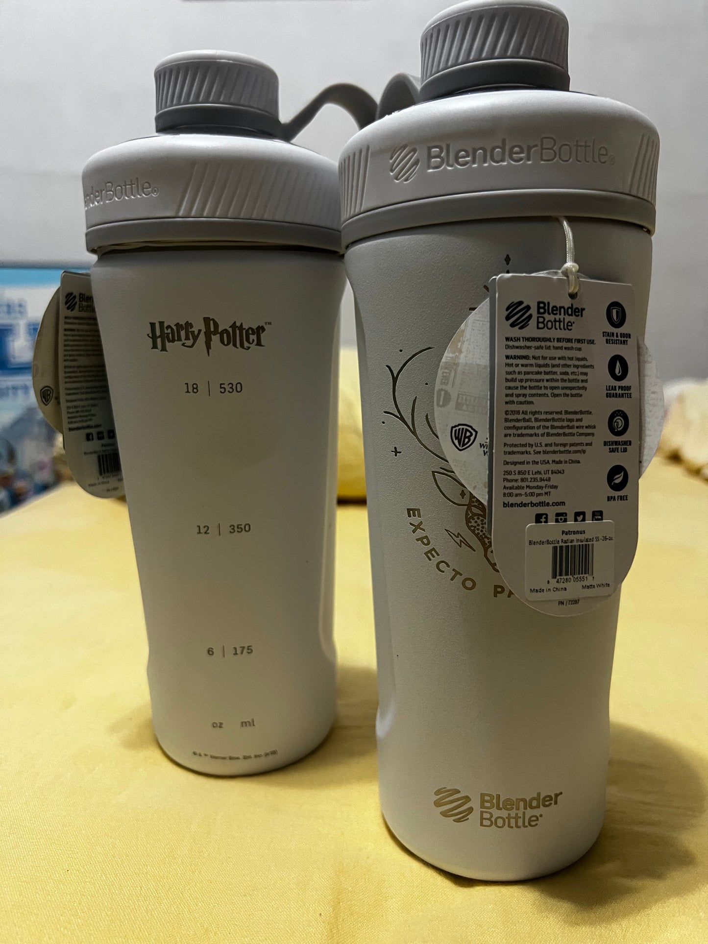 BlenderBottle - Harry Potter Series Radian 26 oz. Double Vacuum Insulated Stainless Steel Water Bottle/Shaker Cup - Matte White