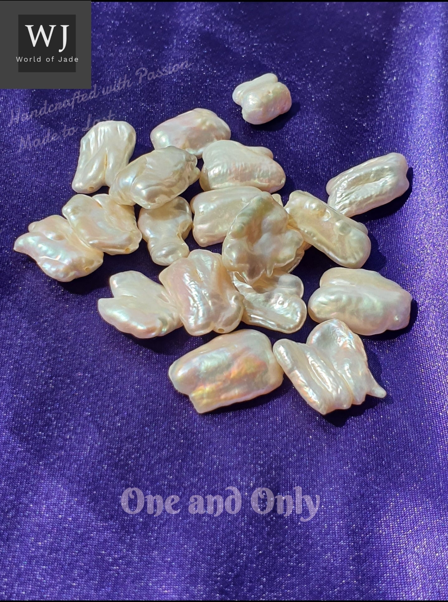 Japan Natural Wild Freshwater Pearls
"Dragon's Tooth" Grade AAAA   日本天然淡水珍珠
龙牙AAAA级